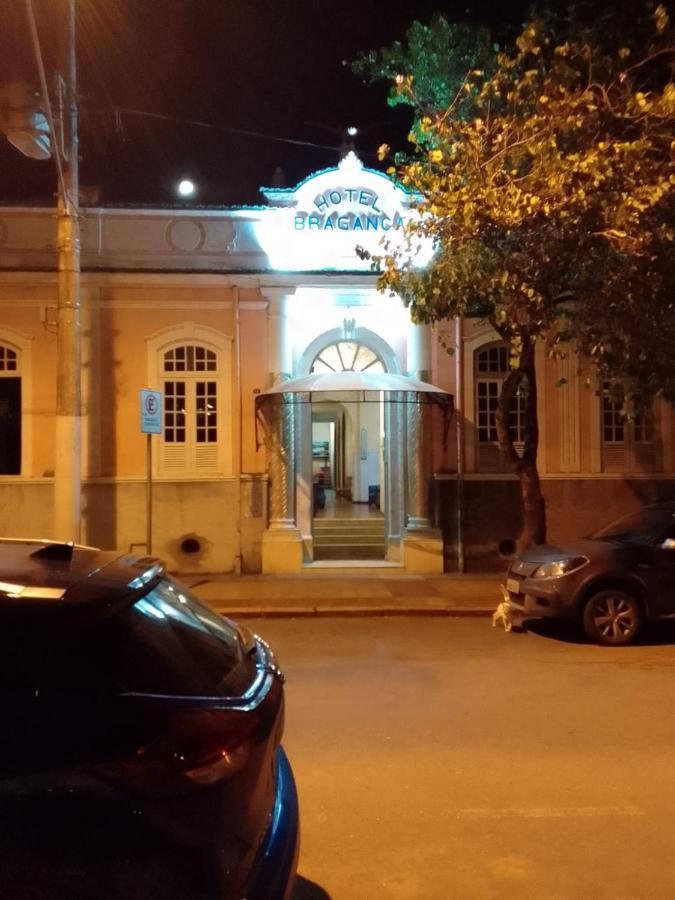 Hotel Braganca Кашамбу Экстерьер фото